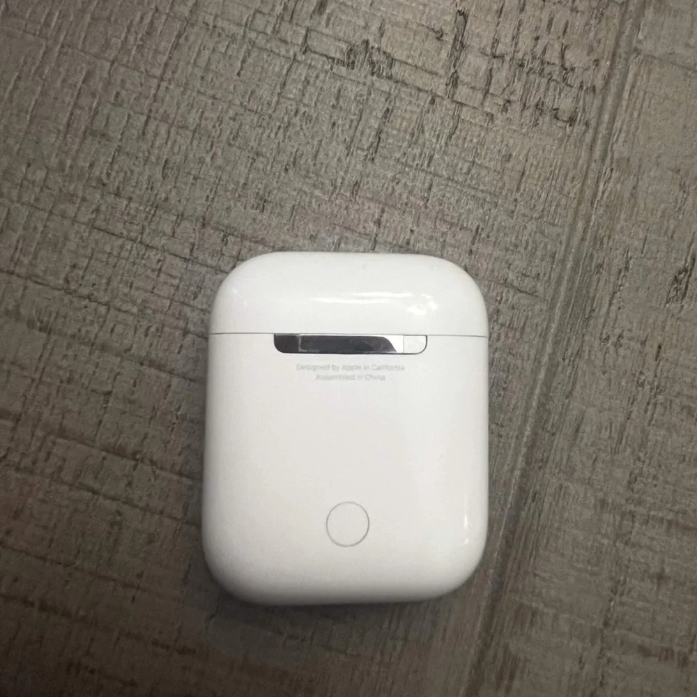 Apple AirPods 1st Gen